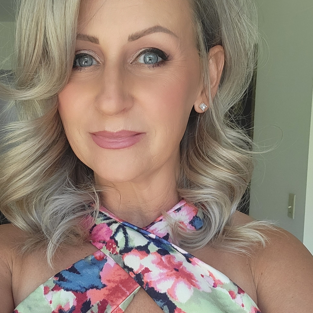 Meet your Posher, Cristina